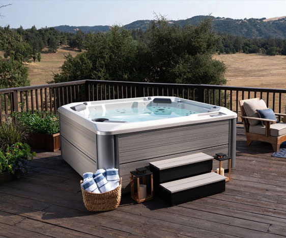 How to Choose the Right Size and Design for Your Hot Tub
